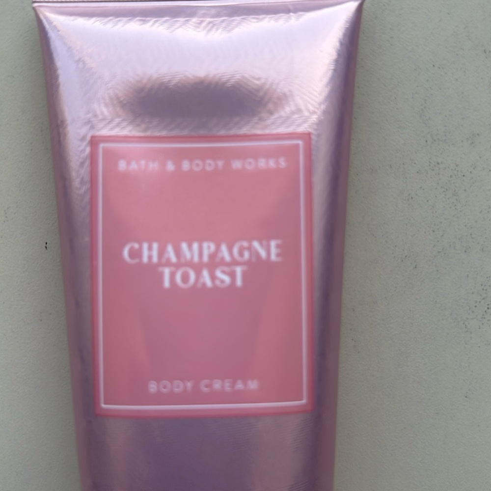 NWT Bath & Body Works Champagne Toast Body Cream (8 oz) - Picture 3 of 5